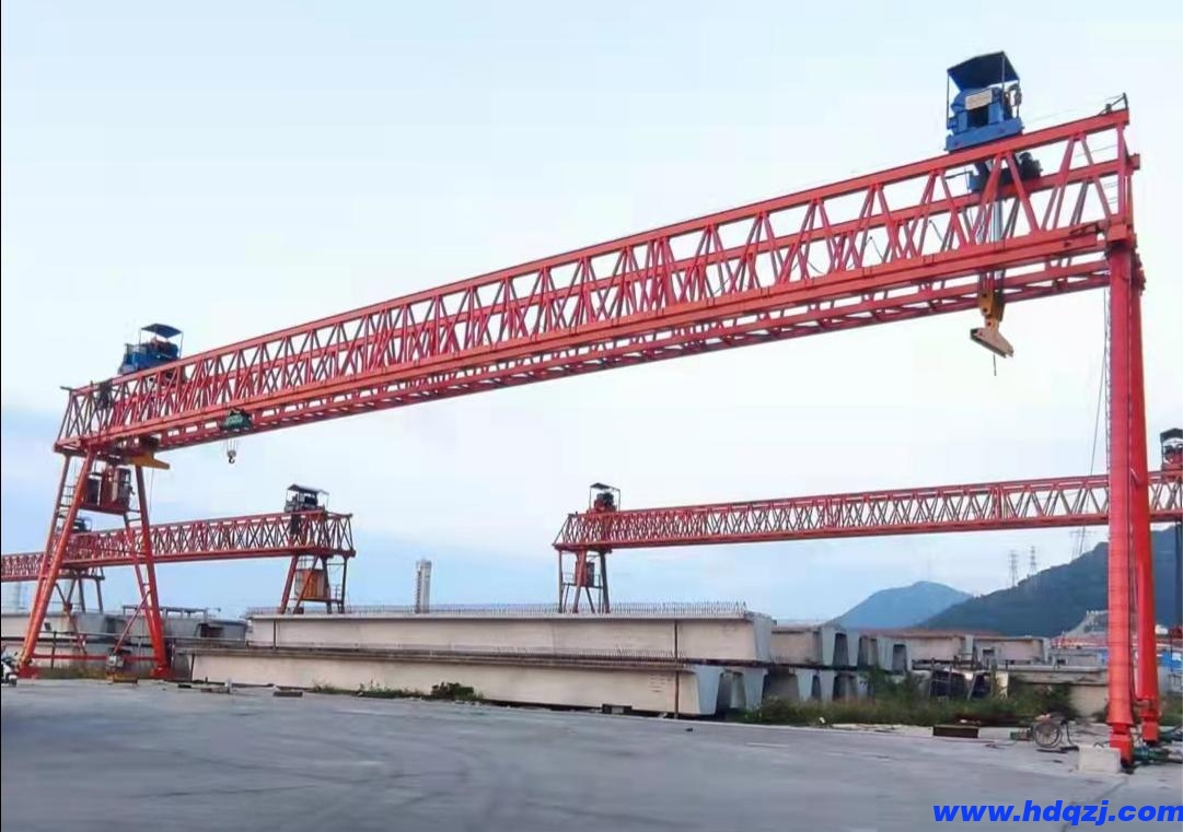 MEhd型雙小車(chē)提梁機(jī)
