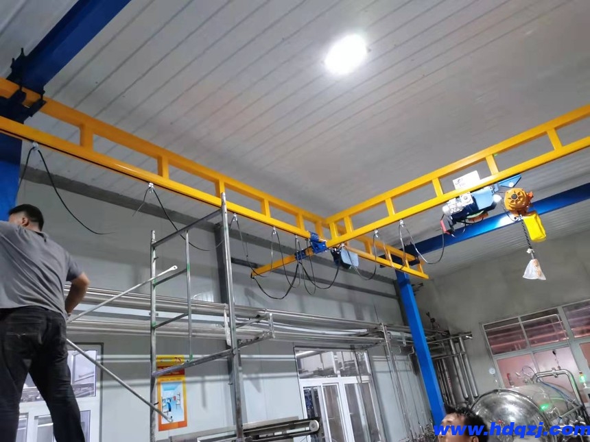 剛性組合式懸掛起重機、剛性軌道