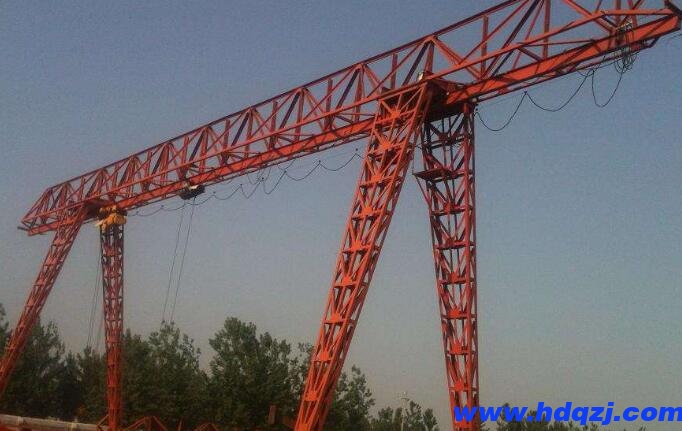 龍門(mén)吊安裝拆卸過(guò)程中如何確保與其他工種的協(xié)調(diào)配合？ 有哪些溝通機(jī)制？